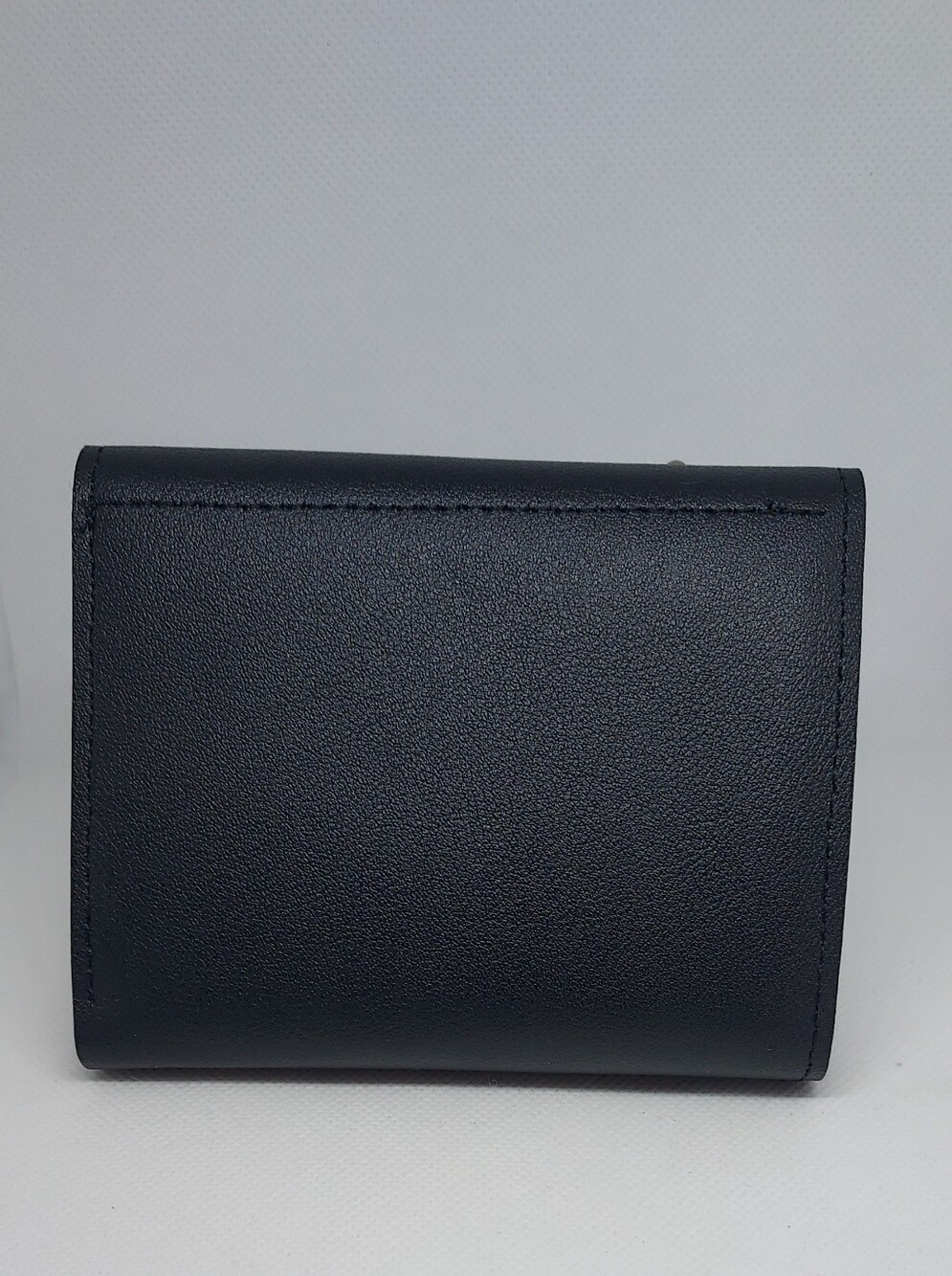 Wallet Faux Leather With Heart Snap Closure Black NWT - Picture 2 of 6